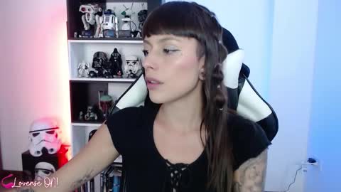 Snapshot of pinkcatlive chatting on 11/12/25, 07:35 Emily online show from 11/12/25, 07:35