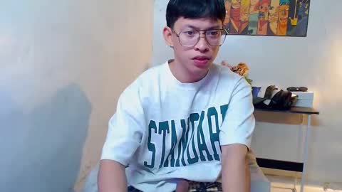 Snapshot of pinkcock_froi chatting on 02/25/25, 12:25 froi online show from 02/25/25, 12:25
