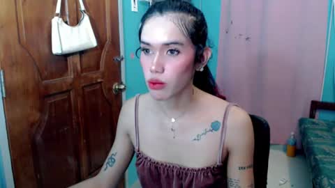 Snapshot of pinke_princesx1 chatting on 06/19/26, 04:39 Cherry online show from 06/19/26, 04:39