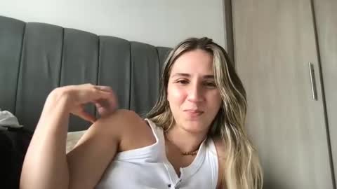 Pinkilola online show from 03/23/26, 08:35