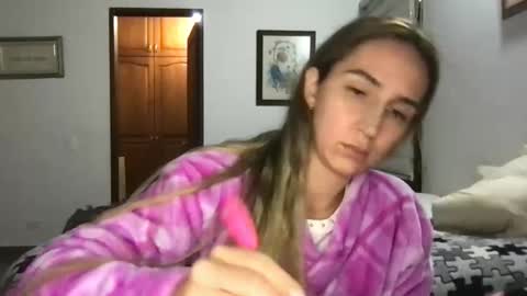 Pinkilola online show from 03/31/26, 04:02