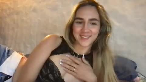 Pinkilola online show from 04/04/26, 01:52