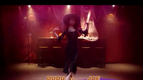 Snapshot of pinklady_dudu chatting on 10/29/25, 11:56 pinklady_dudu online show from 10/29/25, 11:56