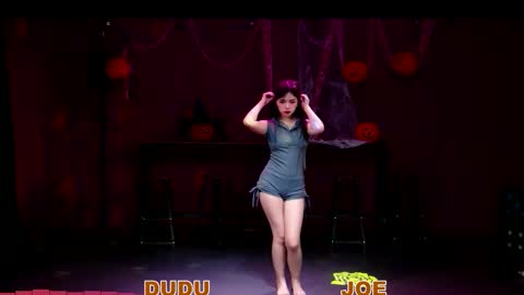 Snapshot of pinklady_dudu chatting on 11/05/25, 12:05 pinklady_dudu online show from 11/05/25, 12:05