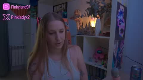 pinkladyx2 online show from 02/21/26, 04:19