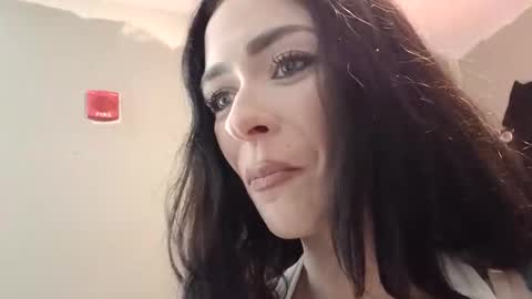 Snapshot of pinkpulseglobal chatting on 10/23/25, 09:24 pinkpulseglobal online show from 10/23/25, 09:24