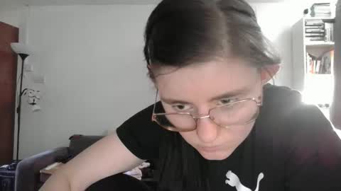 Snapshot of pinkwife97 chatting on 09/22/25, 10:06 pinkwife97 online show from 09/22/25, 10:06