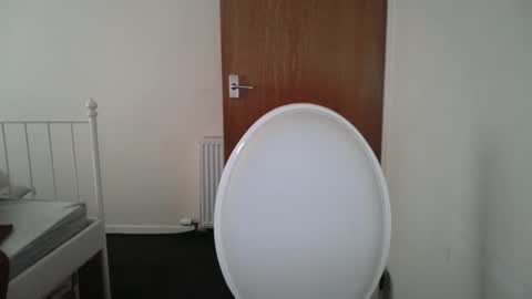 Snapshot of pinkwife97 chatting on 09/26/25, 06:50 pinkwife97 online show from 09/26/25, 06:50