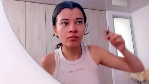 pinky_f00x online show from 05/26/26, 07:21