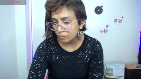 VIOLETA LOPEZ online show from 06/21/26, 12:57