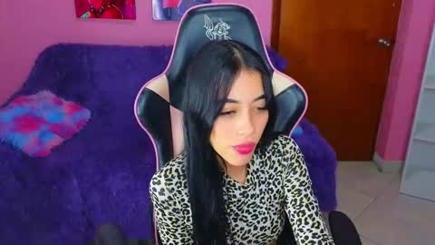 Snapshot of pinkygirl20 chatting on 10/16/25, 04:57 pinkygirl20 online show from 10/16/25, 04:57