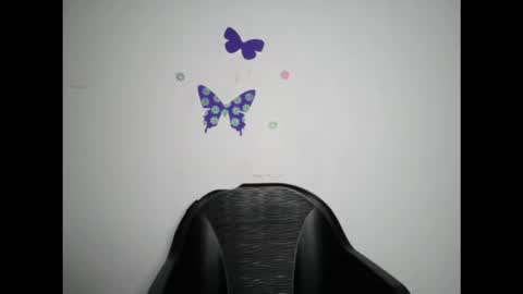 pinkykiki_247 online show from 12/17/25, 05:41