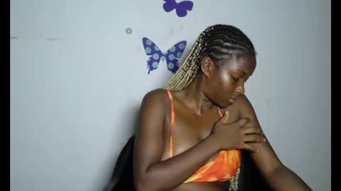 pinkykiki_247 online show from 01/11/26, 07:13