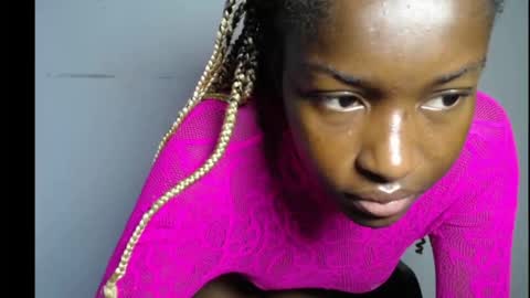 pinkykiki_247 online show from 01/14/26, 09:15