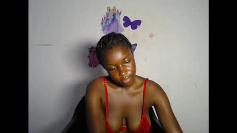 pinkykiki_247 online show from 02/15/26, 07:54