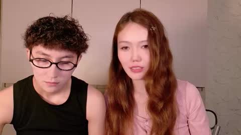 Li long hair and Ru short hair online show from 06/26/26, 07:18