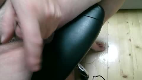 Snapshot of pinnacle1234 chatting on 10/31/25, 10:05 Pinnacle online show from 10/31/25, 10:05