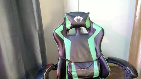 pinoy_shyboy69 online show from 04/13/26, 07:41