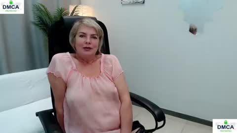 Bella online show from 06/25/26, 05:12