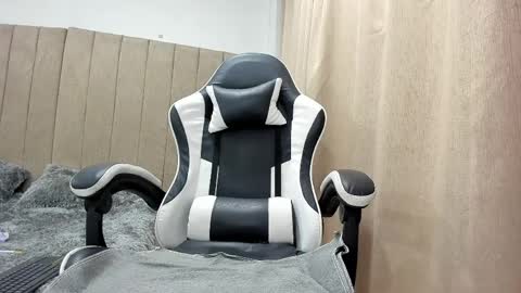 pipe hot04 online show from 04/11/26, 07:45