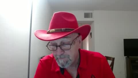 Snapshot of pipewizard chatting on 03/10/25, 11:27 pipewizard online show from 03/10/25, 11:27