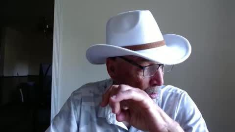 Snapshot of pipewizard chatting on 05/07/26, 10:48 pipewizard online show from 05/07/26, 10:48