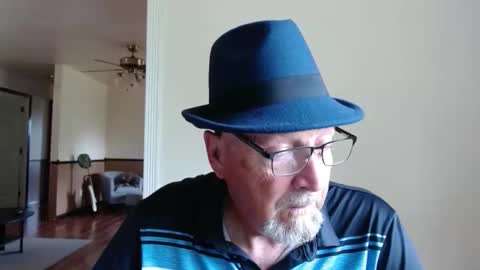 Snapshot of pipewizard chatting on 05/10/26, 10:26 pipewizard online show from 05/10/26, 10:26