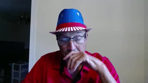 Snapshot of pipewizard chatting on 05/25/26, 10:49 pipewizard online show from 05/25/26, 10:49