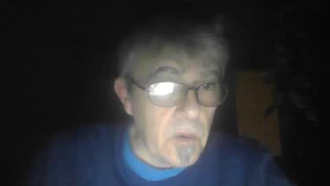 pipi2704 online show from 12/19/24, 12:34