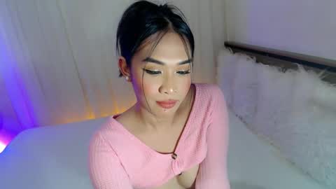 Snapshot of piroulita chatting on 02/12/25, 11:07 Ari online show from 02/12/25, 11:07