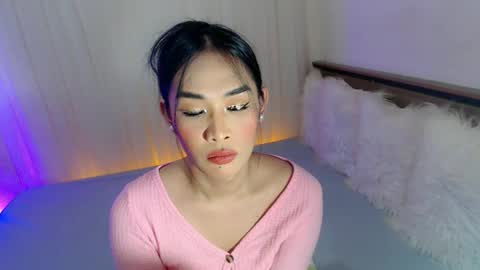 Snapshot of piroulita chatting on 02/14/25, 10:28 Ari online show from 02/14/25, 10:28