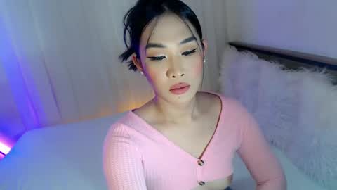 Snapshot of piroulita chatting on 02/27/25, 06:07 Ari online show from 02/27/25, 06:07