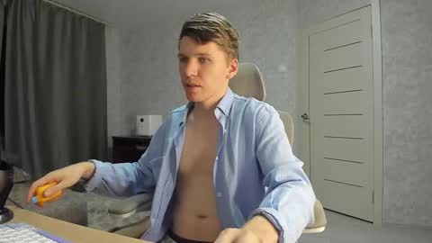 Pierre online show from 11/24/25, 04:40