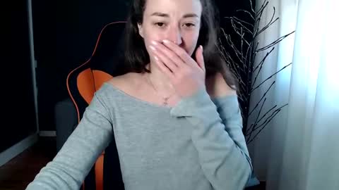 piscesgirl06 online show from 12/14/24, 06:13