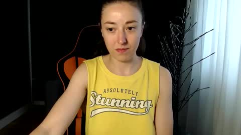 piscesgirl06 online show from 10/13/25, 04:56