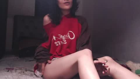 Snapshot of piscis_dreams chatting on 06/19/26, 10:08 PiscisDreams online show from 06/19/26, 10:08