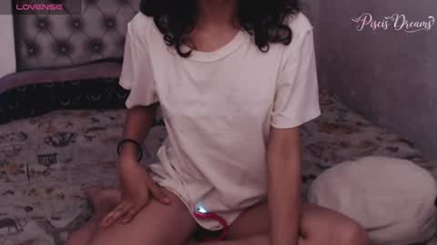 Snapshot of piscis_dreams chatting on 07/07/26, 11:25 PiscisDreams online show from 07/07/26, 11:25