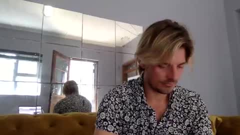 Snapshot of pits13 chatting on 12/10/24, 09:12 Pits13 online show from 12/10/24, 09:12