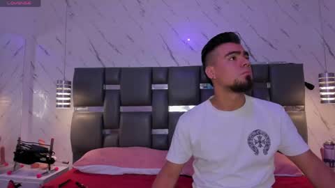 PittAndLunaa69 online show from 05/21/26, 12:01