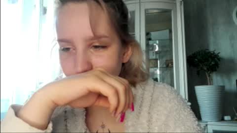 Caroline online show from 04/01/26, 02:34