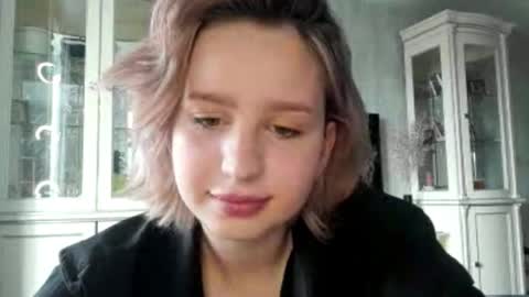 Caroline online show from 04/06/26, 04:46