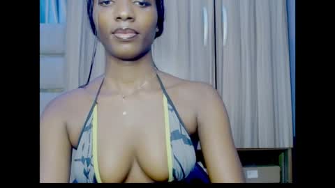 Ella online show from 06/21/26, 06:38