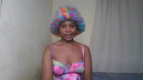 Snapshot of pixie_roman chatting on 01/07/25, 07:17 Majesty online show from 01/07/25, 07:17