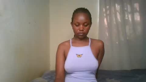 Snapshot of pixie_roman chatting on 02/04/25, 06:36 Majesty online show from 02/04/25, 06:36