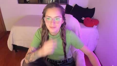 pixie online show from 05/16/26, 06:43