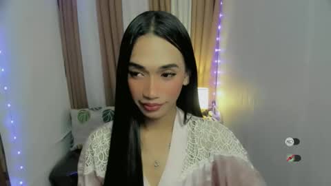 pixiedoll_ online show from 01/12/26, 08:25