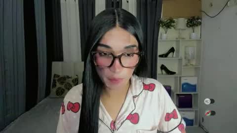 pixiedoll_ online show from 02/28/26, 07:53