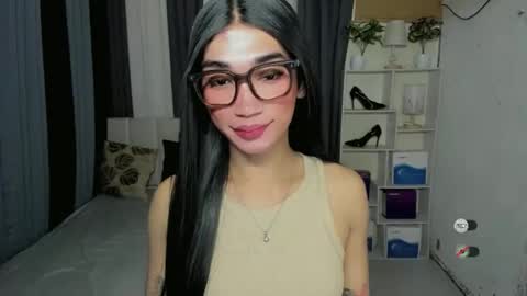 pixiedoll_ online show from 03/02/26, 06:37