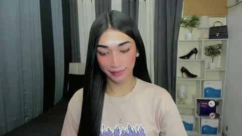 pixiedoll_ online show from 03/19/26, 04:49