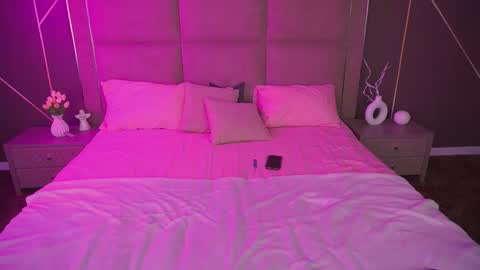 pixiehott online show from 11/20/25, 09:14